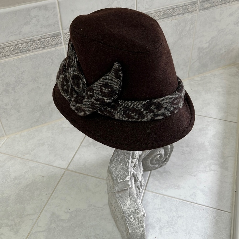 Something Special - Brown Fedora Hat - Fabulous For Fall